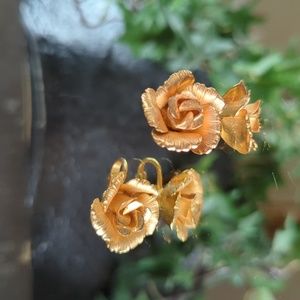 Vintage Jewelry Lisner Gold Rose Earrings Clip On